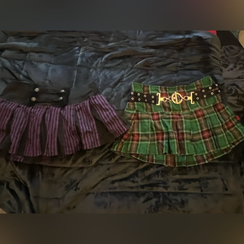 120$ IF BOUGHT BY MONDAY TRIPP NYC SKIRTS (VINTAGE DISCONTINUED) PRICE FOR BOTH